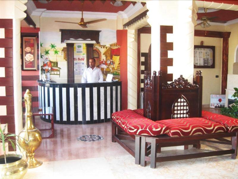 Nile Valley Hotel Luxor Buitenkant foto