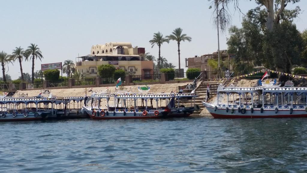 Nile Valley Hotel Luxor Buitenkant foto