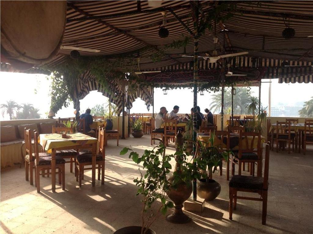 Nile Valley Hotel Luxor Buitenkant foto