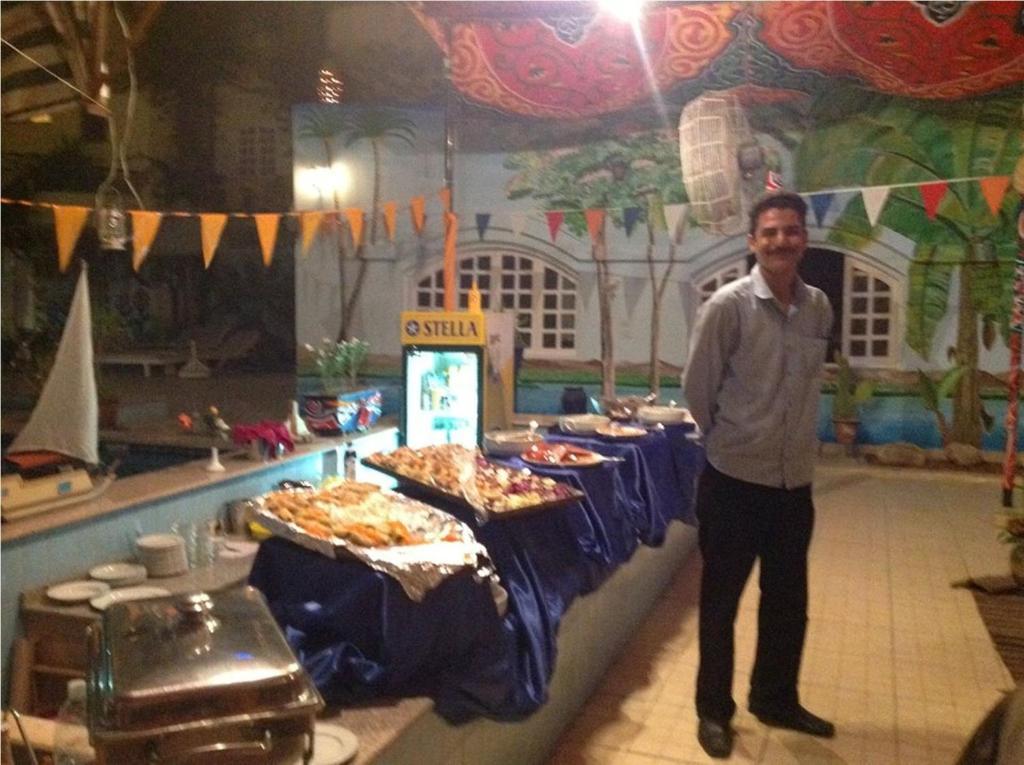 Nile Valley Hotel Luxor Buitenkant foto